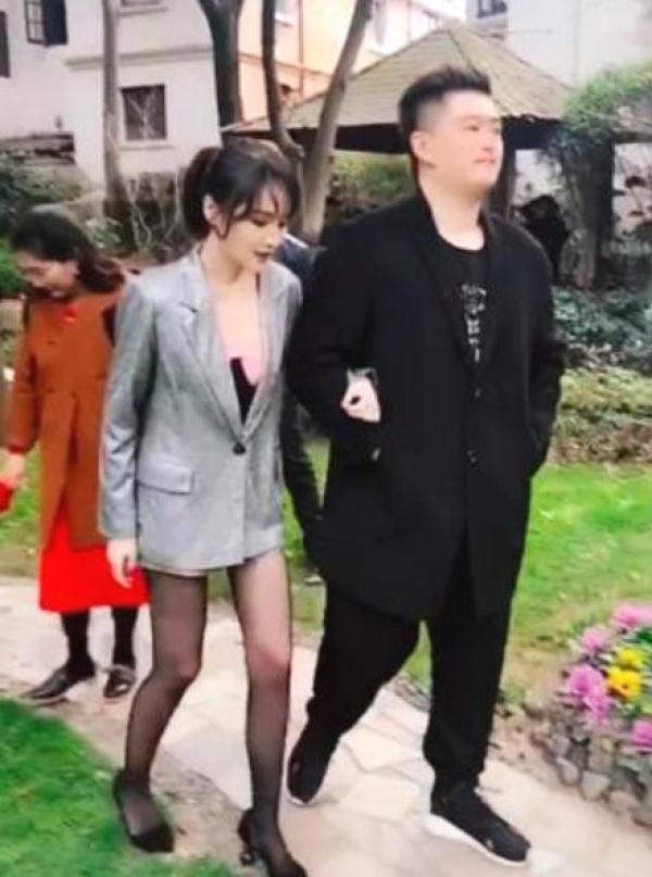 赵本山22岁儿子牛牛瘦身成功 曾被称“胖版张翰”