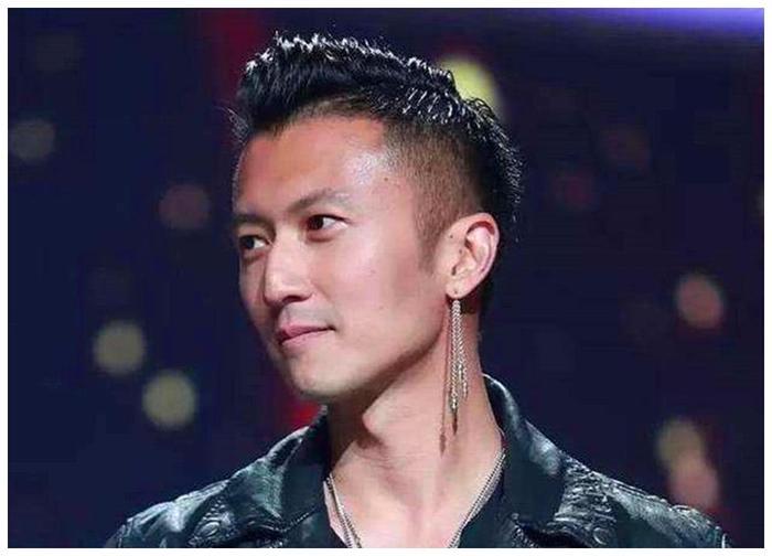 中国好声音：新导师阵容曝光！周杰伦谢霆锋退出，双歌后坐镇C位