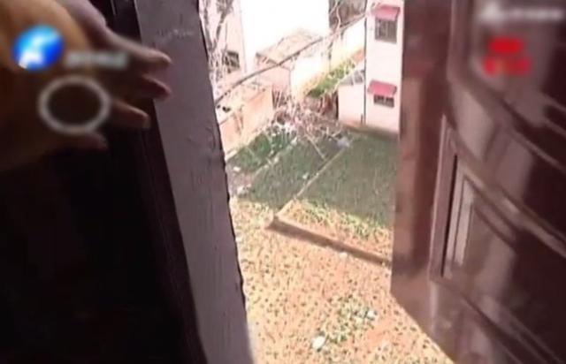 KTV安全出口悬空5楼，年轻妈妈推开坠亡!