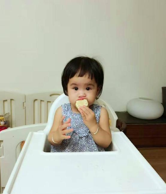 晒晒包贝尔住的豪宅，女儿太可爱了，进门才知房子这么豪华