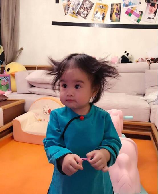 晒晒包贝尔住的豪宅，女儿太可爱了，进门才知房子这么豪华