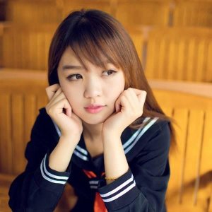 ​台湾女学生制服诱惑人体艺术写真