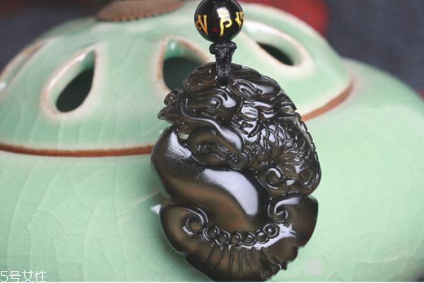 黑曜石貔貅的功效与作用 招财辟邪好处多