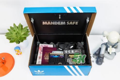 adidas鞋盒保险柜多少钱?阿迪达斯鞋盒保险柜价格 adidas鞋盒保险柜多少钱?阿迪达斯鞋盒保险柜价格
