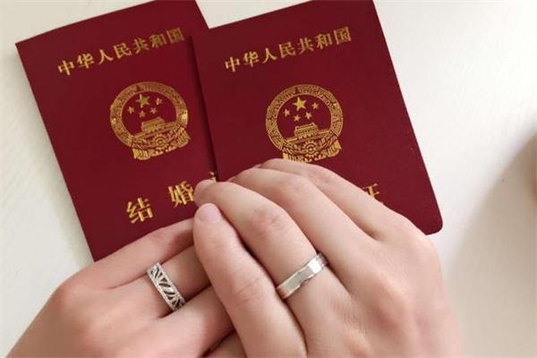 婚戒可以买两对吗 婚戒可以买不同品牌的吗 婚戒可以买两对吗 婚戒可以买不同品牌的吗