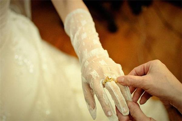 婚戒可以买两对吗 婚戒可以买不同品牌的吗 婚戒可以买两对吗 婚戒可以买不同品牌的吗