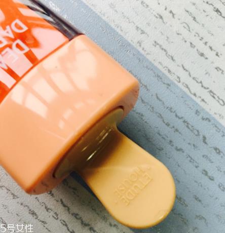 伊蒂之屋冰淇淋唇釉怎么样 伊蒂之屋冰淇淋唇釉试色 伊蒂之屋冰淇淋唇釉怎么样 伊蒂之屋冰淇淋唇釉试色