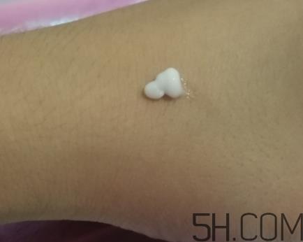 眼霜可以用来擦脸吗?眼霜可以当面霜用吗 眼霜可以用来擦脸吗?眼霜可以当面霜用吗