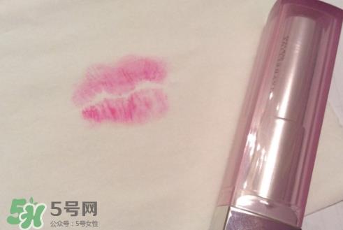 轻唇膏是什么?轻唇膏和唇膏的区别 轻唇膏是什么?轻唇膏和唇膏的区别
