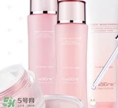 油性皮肤能用乳液吗？油性皮肤用乳液会油吗？