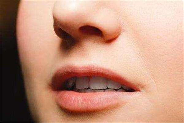 口红很重要,盘点各种女星的口红选择