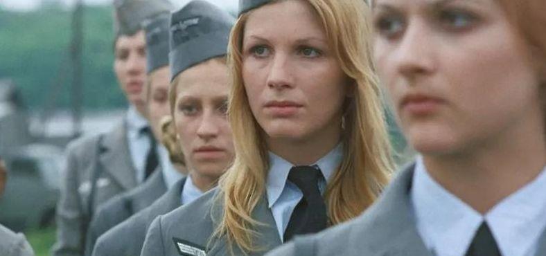 德国女子突击队（德国女子突击队讲的是什么）