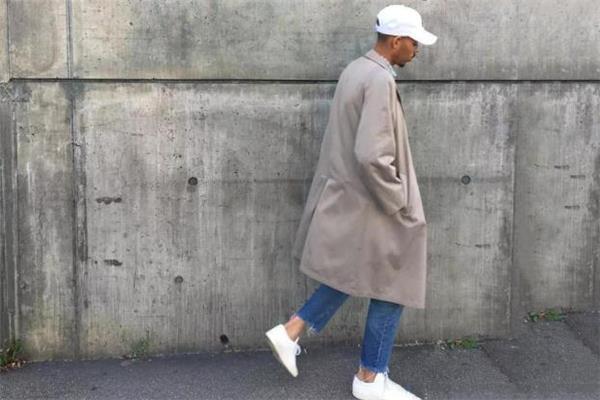 男生风衣怎么搭配好看 男生风衣搭配图片 男生风衣怎么搭配好看 男生风衣搭配图片