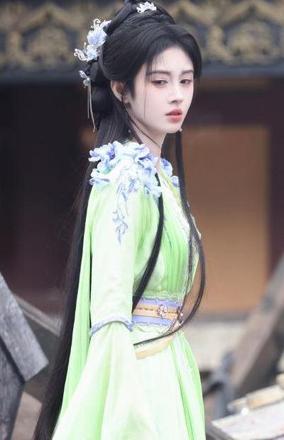 鞠婧祎百科（一分钟了解鞠婧祎）