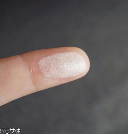 hourglass高光粉饼怎么样 hourglass高光粉饼 hourglass高光粉饼怎么样 hourglass高光粉饼