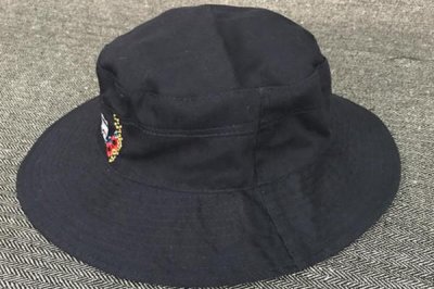 ​怎么戴渔夫帽不显脸大 渔夫帽适合夏季戴吗