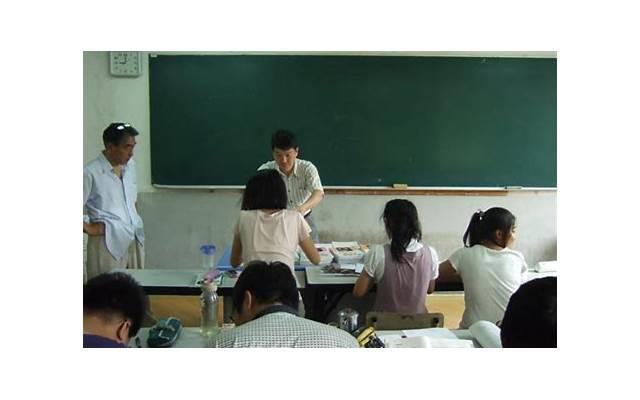 60岁女人倾诉：因为一套学区房，亲情在利益面前不堪一击