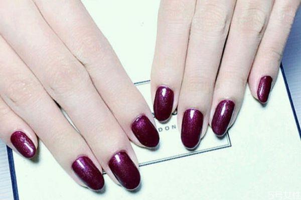 做美甲不封层可以吗 做美甲不涂封层会怎么样 做美甲不封层可以吗 做美甲不涂封层会怎么样