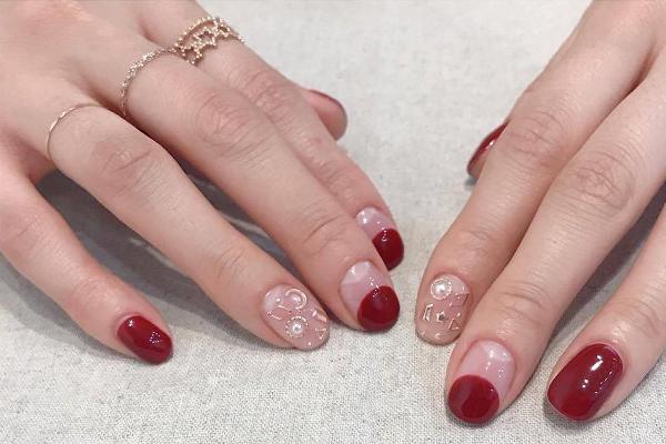 耐看美甲图案 经典显白美甲图片 耐看美甲图案 经典显白美甲图片