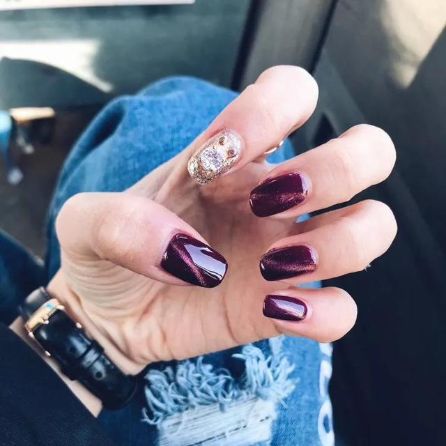 耐看美甲图案 经典显白美甲图片 耐看美甲图案 经典显白美甲图片