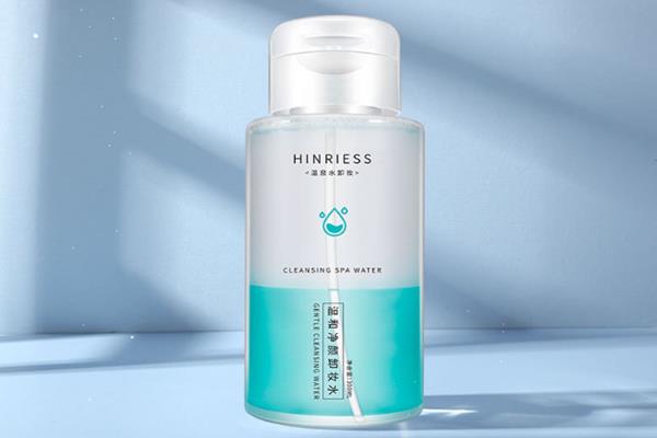 卸妆水可以天天用吗 卸妆水长期使用对皮肤好吗 卸妆水可以天天用吗 卸妆水长期使用对皮肤好吗