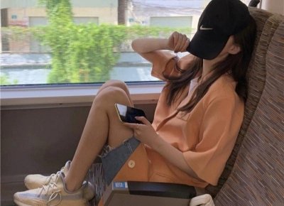 ​为什么女人从不主动找你却会秒回你消息 女人秒回你消息的原因