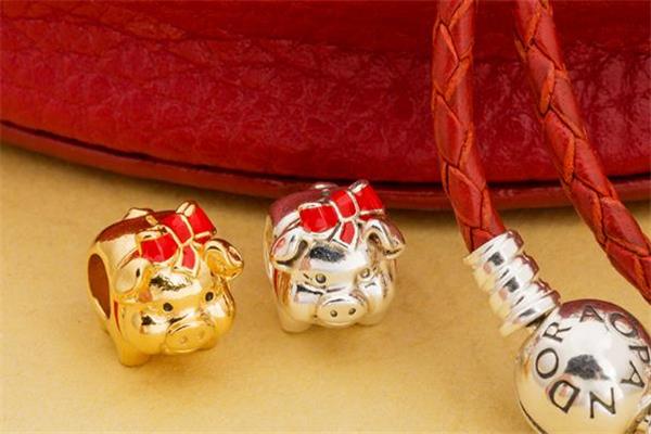 潘多拉猪年红绳手链尺寸 三种长度可选 潘多拉猪年红绳手链尺寸 三种长度可选