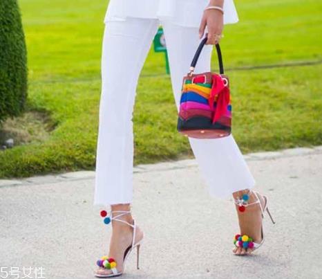 约会穿什么样的高跟鞋好看?适合约会穿的高跟鞋款式 约会穿什么样的高跟鞋好看?适合约会穿的高跟鞋款式