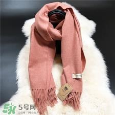 羊毛围巾缩水了怎么办?羊毛围巾可以水洗吗?