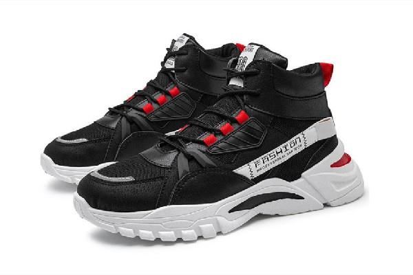 运动鞋的舌头老是要歪怎么办 运动鞋舌头跑偏是什么原因 运动鞋的舌头老是要歪怎么办 运动鞋舌头跑偏是什么原因