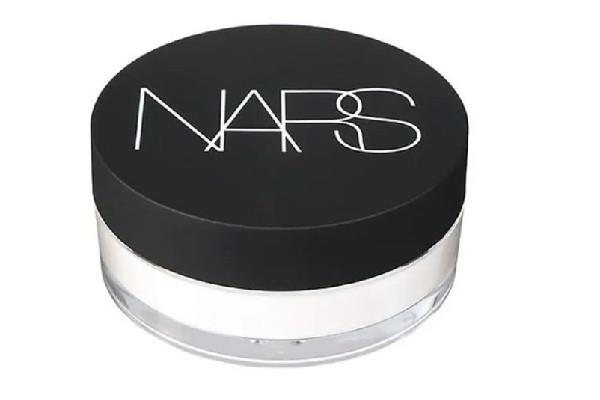 nars蜜粉饼和散粉哪个好用 nars蜜粉饼是干什么用的 nars蜜粉饼和散粉哪个好用 nars蜜粉饼是干什么用的