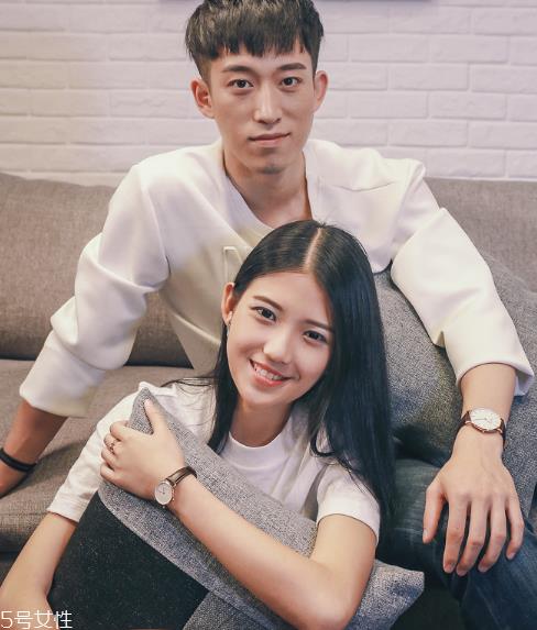 情侣手表怎么搭配？情侣表搭配建议