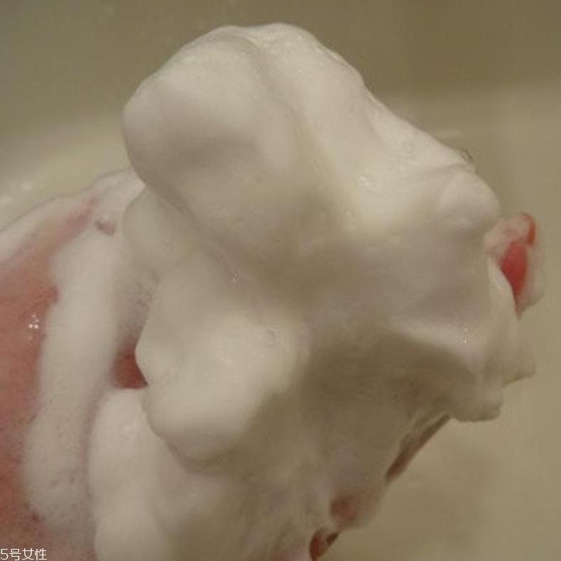 黛珂aq精致洁面多少钱 黛珂aq精致洁面露使用方法 黛珂aq精致洁面多少钱 黛珂aq精致洁面露使用方法