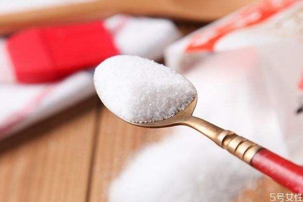 什么盐浴呢 盐浴有什么作用呢 什么盐浴呢 盐浴有什么作用呢