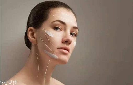 黄皮肤用什么颜色的隔离 皮肤暗黄用什么颜色隔离霜