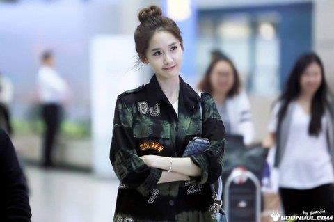 女生中长发丸子头扎法图解 2分钟扎法