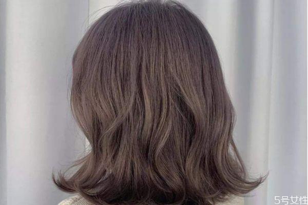 蜜茶棕色适合直发还是卷发 蜜茶棕色适合什么年龄