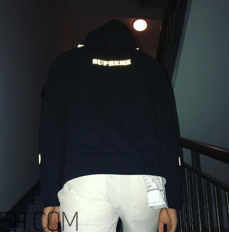 supreme与stone island联名卫衣多少钱_上身效果