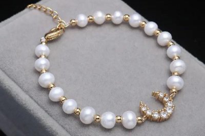 ​珍珠手链要怎么保养 珍珠手链掉粉末是真的吗