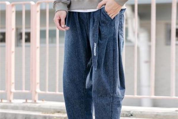 针织牛仔裤是什么面料 超弹力牛仔布 针织牛仔裤是什么面料 超弹力牛仔布