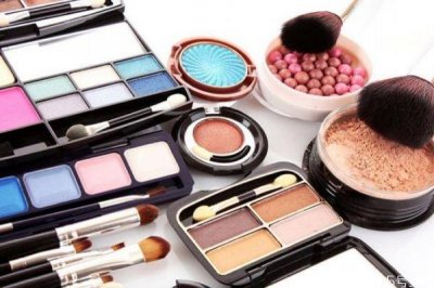 ​眼影一般放几年不能用了 开封的眼影保质期一般多久