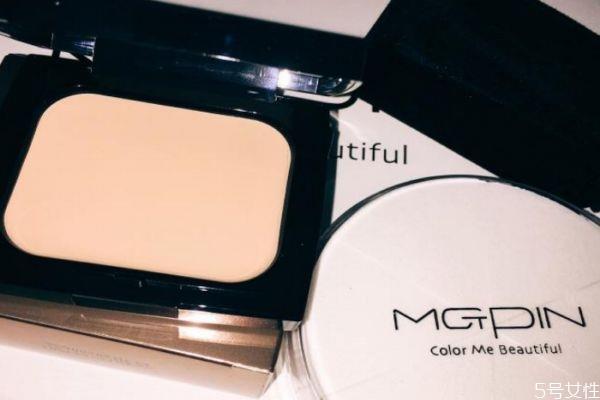 无痕粉底膏怎么涂 无痕粉底膏有什么作用 无痕粉底膏怎么涂 无痕粉底膏有什么作用