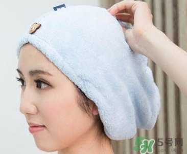 ​干发巾和干发帽哪个好？干发帽什么材质的好