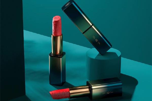 花西子口红会不会掉色 花西子口红会沾杯吗 花西子口红会不会掉色 花西子口红会沾杯吗