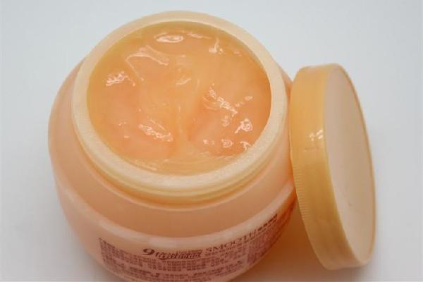 焗油膏可以抹在头皮上吗 焗油膏正确使用方法 焗油膏可以抹在头皮上吗 焗油膏正确使用方法