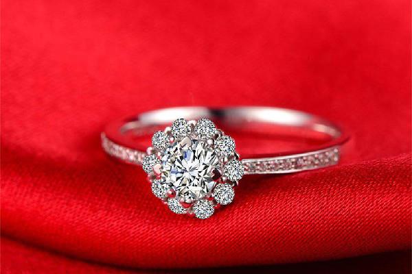 钻戒一般在多少钱 钻戒有回收价值吗 钻戒一般在多少钱 钻戒有回收价值吗