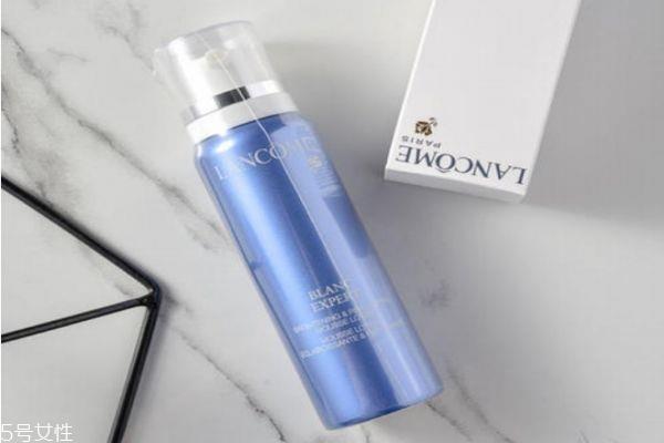 兰蔻新臻白泡沫美容液好用吗 兰蔻臻白美容液功效 兰蔻新臻白泡沫美容液好用吗 兰蔻臻白美容液功效