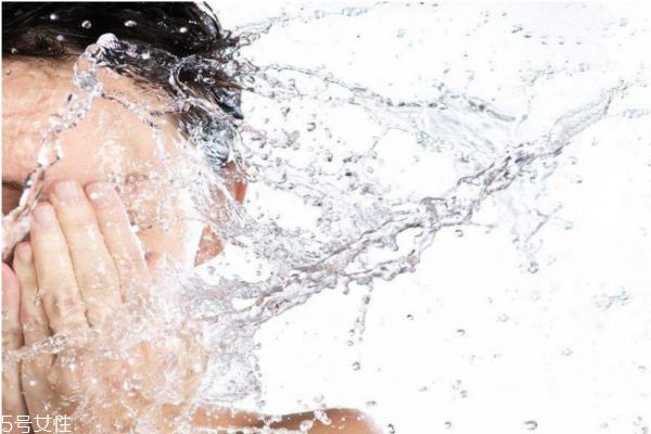 植美村洗面奶有泡沫么 它的优缺点有哪些 植美村洗面奶有泡沫么 它的优缺点有哪些