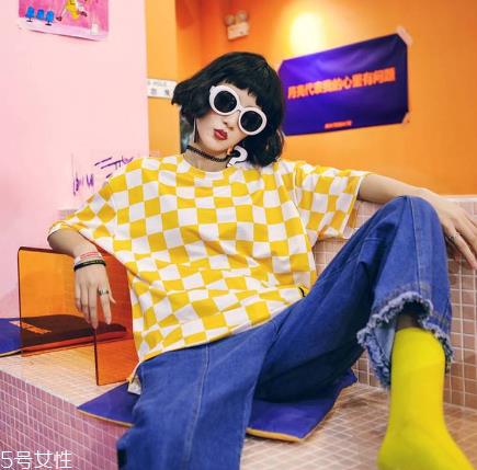 t恤什么颜色好看?t恤买什么颜色好? t恤什么颜色好看?t恤买什么颜色好?