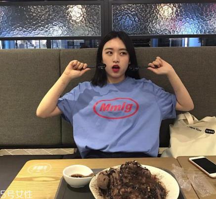 t恤什么颜色好看?t恤买什么颜色好? t恤什么颜色好看?t恤买什么颜色好?